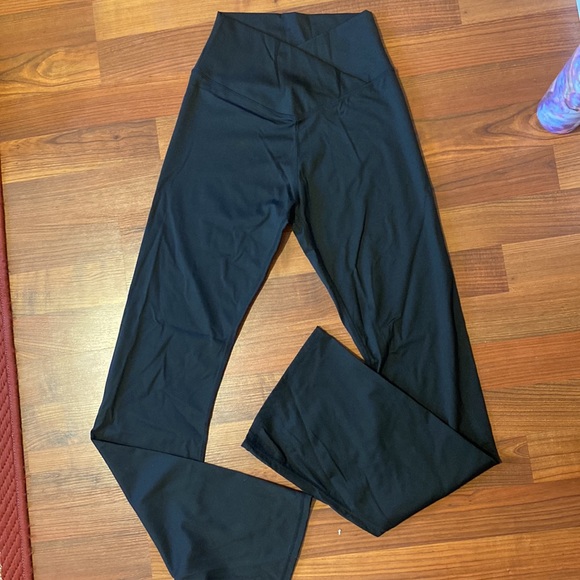 Crossover flares - Picture 2 of 3